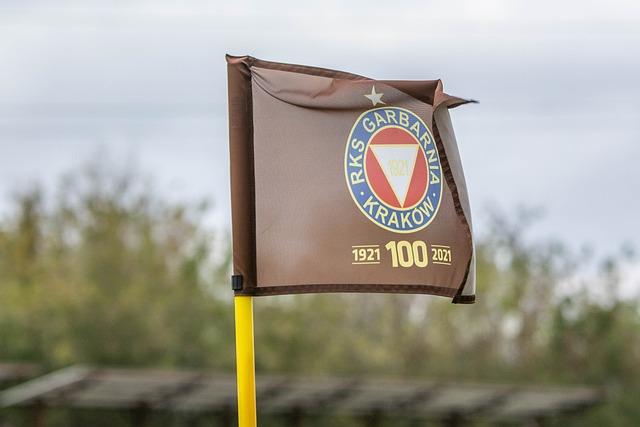 更是歷史的 更是歷史的