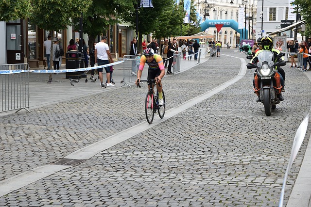 背后的故事 背后的故事